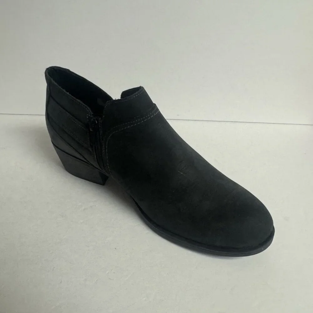 Clarks Women's Charlten Grace Boot Black Size 11W